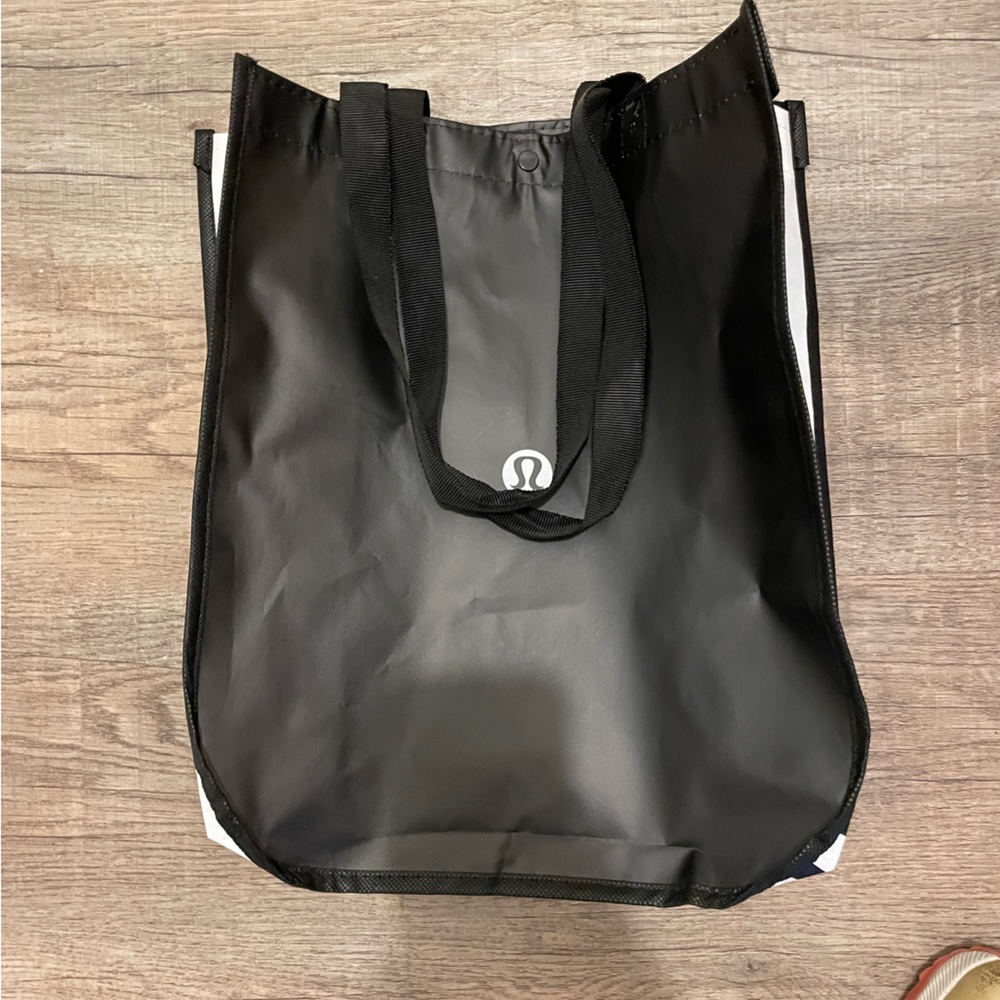 Black Lululemon Shopping Bag